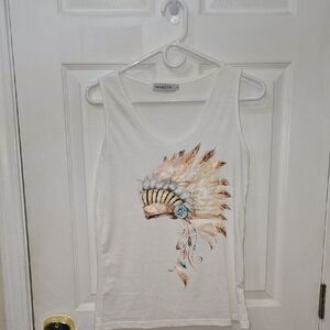 MISSLOOK Cream Tank Top with Feather Headdress Design Size Small